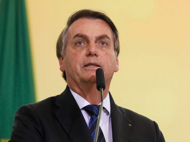 Bolsonaro envia projeto que cria reajuste para policiais do Distrito Federal