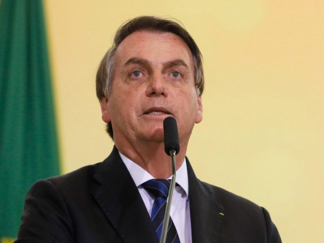 Bolsonaro vai alterar ICMS para baratear os combustveis 