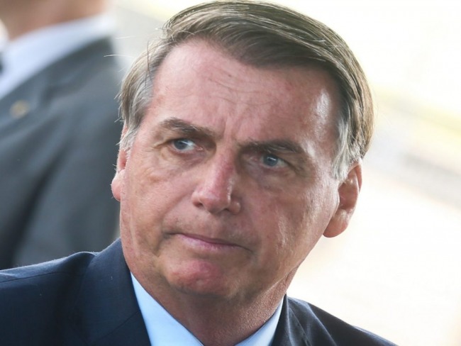 Vinte governadores de ccentro-esquerda  assinam carta que repudia Bolsonaro 