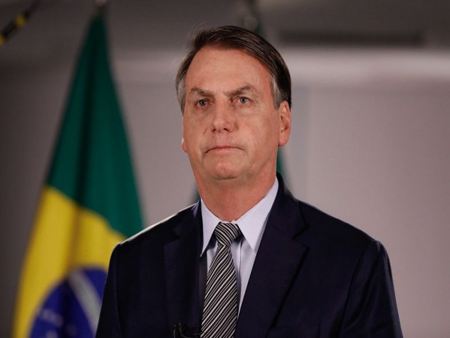 Bolsonaro anuncia que passar por nova cirurgia 