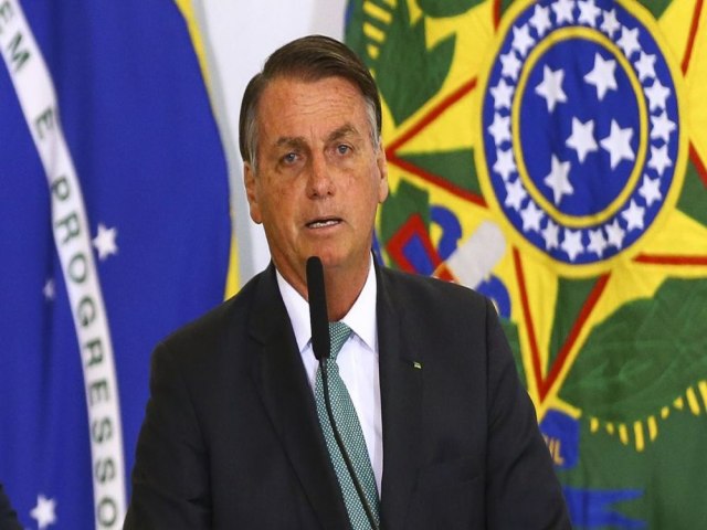 Maior valor e mais beneficiários:Bolsonaro sanciona lei que permite indicar fonte para custear o Auxílio Brasil 