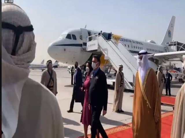 Presidente inicia agenda nos Emirados rabes com recepo digna de sua nobreza