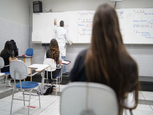 Presidente Bolsonaro libera acesso ao Prouni a  alunos de escolas privadas sem bolsa 