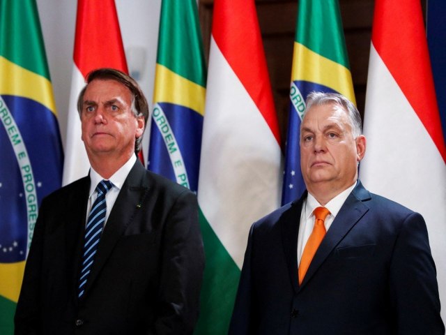 Na Hungria Bolsonaro fala de acordos internacionais, proteção ambiental e crise entre Rússia e Ucrânia 