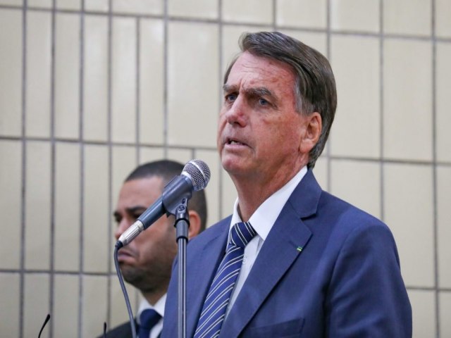 Bolsonaro relata possível prisão e chantagens e ameaças sobre nomeações para outros poderes