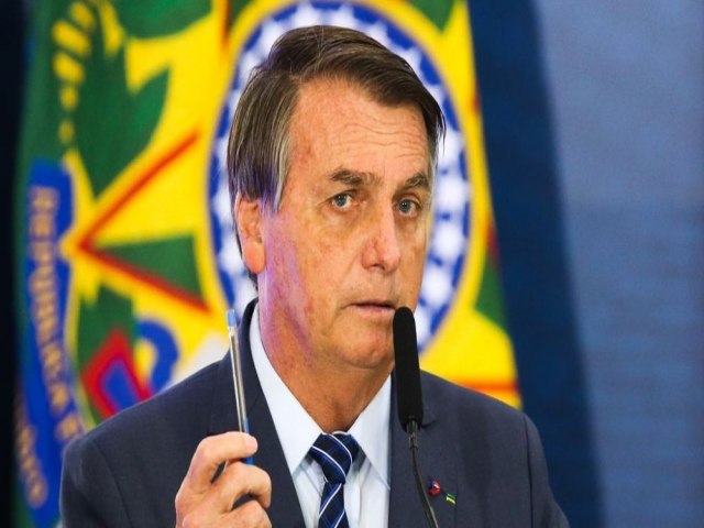 Bolsonaro faz reunio de emergncia com as Foras Armadas e pauta  o TSE e suas falcatruas 