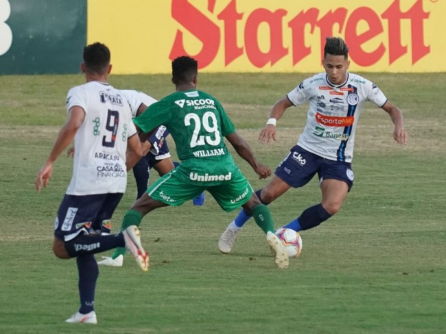 CONFIANA PERDE DE 2 X 0 PARA CHAPECOENSE