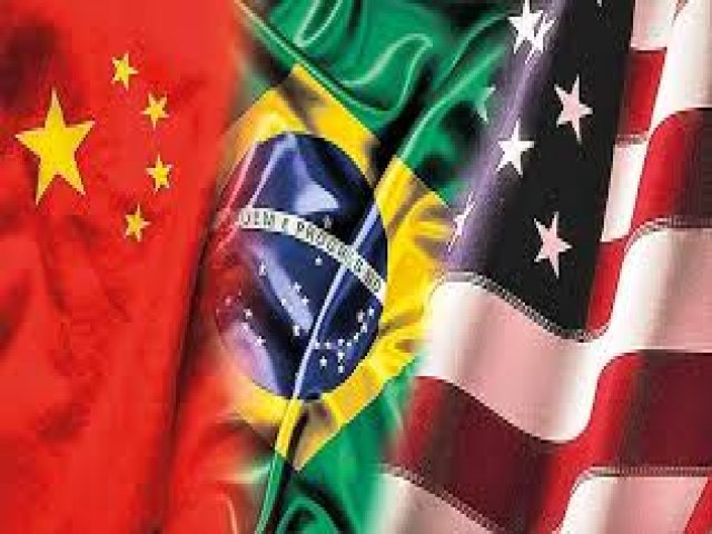 O BRASIL ENTRE OS EUA E A CHINA