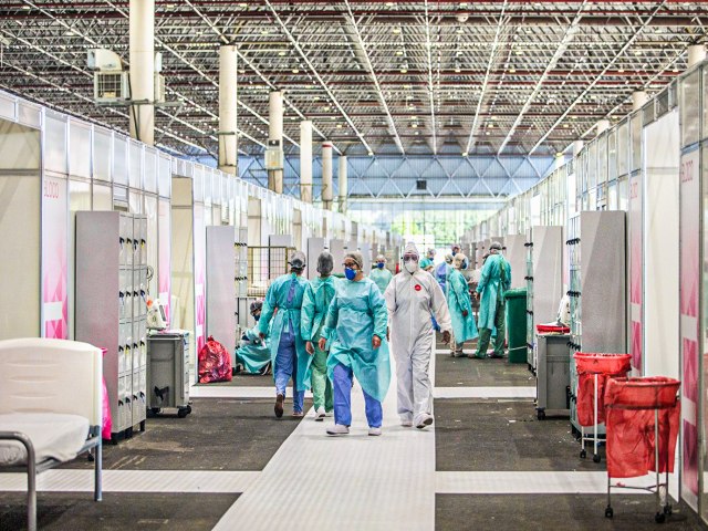 BRASIL VIVE PIOR DA PANDEMIA COM OCUPAO DE UTIS, MOSTRA SRIE HISTRICA