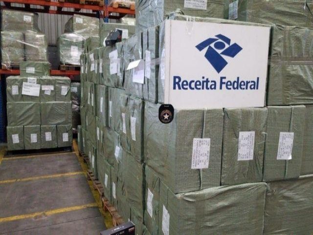 RECEITA FEDERAL APREENDE MAIS DE R$ 4 MILHES EM PRODUTOS ELETRNICOS E PIRATAS