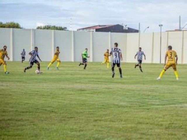 MARUINENSE VENCE O ATLTICO GLORIENSE EM JOGO DE OITO GOLS