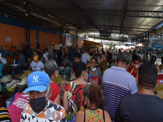 MACEI: MERCADOS LOTAM E MACEIOENSES RECLAMAM DOS PREOS DO PESCADO PARA SEMANA SANTA