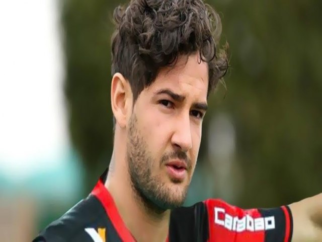 PATO AGITA NAO AO EXPOR NEGCIO COM FLA: CONVERSEI BASTANTE COM O BRAZ; MEDALHO EST NO ORLANDO CITY