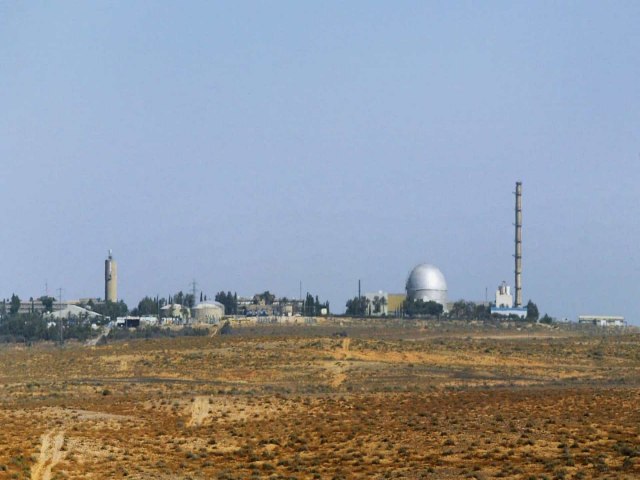 MSSIL DA SRIA ATINGE ISRAEL, SIRENES DE ALERTA PERTO DE REATOR NUCLEAR