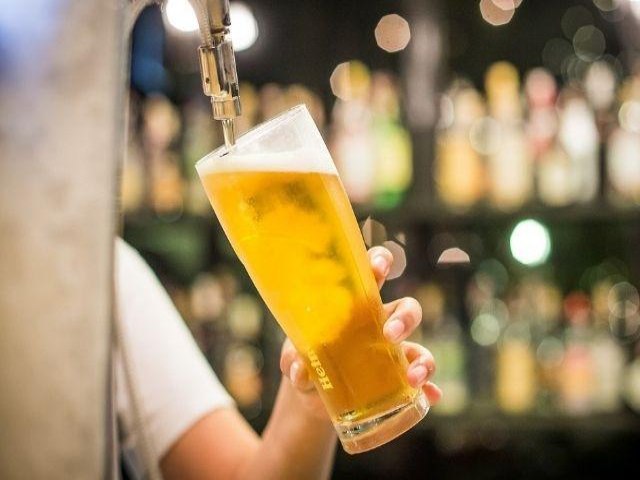 OMS RECOMENDA AUMENTAR IMPOSTOS SOBRE BEBIDAS ALCOLICAS NA EUROPA