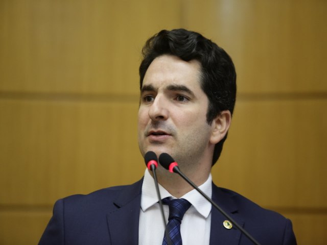 DEPUTADO GUSTINHO RIBEIRO CONSEGUE R$ 10 MILHES PARA CONSTRUO DE ADUTORA EM GARARU