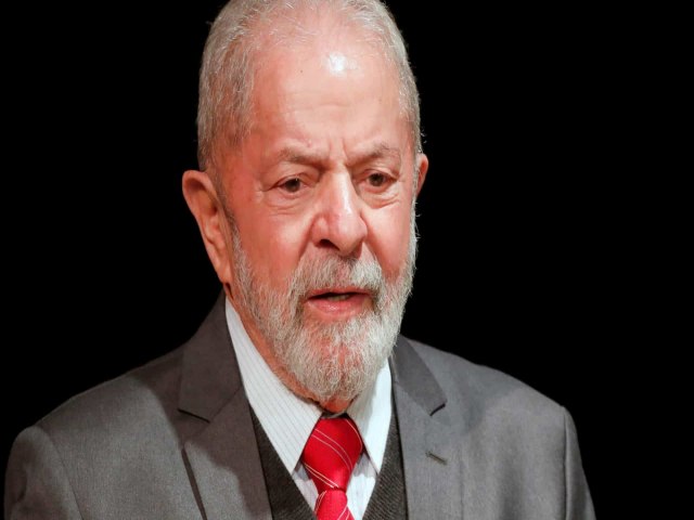 LULA REFORA CONVERSAS COM POPULAO E DIZ QUE O PT 'TEM OBRIGAO COM O PAS'