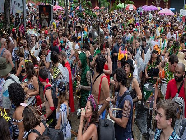 Prefeitura do Rio cancela o carnaval de rua e mantém desfiles na Sapucaí
