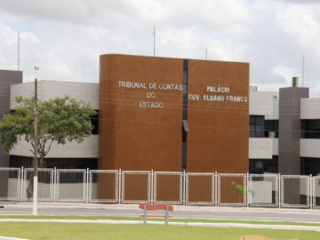 TRIBUNAL DE CONTAS DE SERGIPE AGUARDA PRESTAES DE CONTAS ANUAIS DO ESTADO E MUNICPIOS