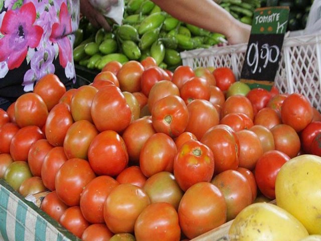 PREO DO TOMATE CONTRIBUI PARA QUEDA NO CUSTO DA CESTA NA MAIORIA DAS CIDADES