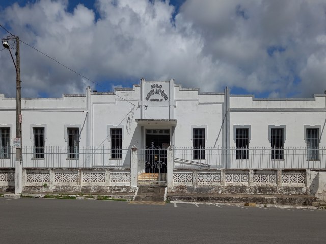 MISSA PELO DIA DE SANTO ANTNIO DO ASILO DE ESTNCIA, SER NA CATEDRAL DIOCESANA