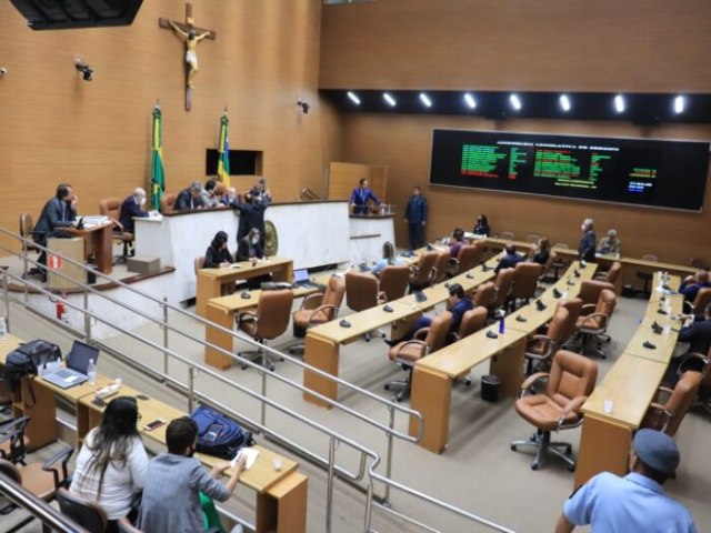 DEPUTADOS APROVAM LDO DO PODER EXECUTIVO COM RECEITA SUPERIOR A R$ 13 BILHES