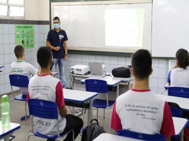 EM ARACAJU, MAIS DE 60% DOS ESTUDANTES NO 9 ANO J TOMARAM BEBIDA ALCOLICA