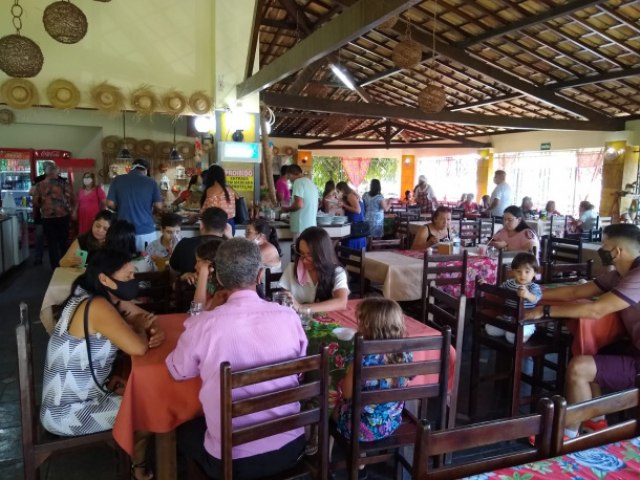 RESTAURANTE CACHOEIRA OFERECE COMIDAS SABOROSAS E O MELHOR ATENDIMENTO EM ESTNCIA