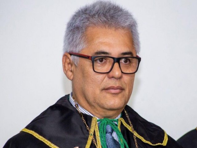 PROFESSOR DA UFS RECEBE PRMIO INTERNACIONAL