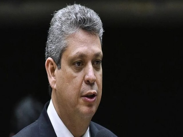 LULA ESCOLHE O VICE-PRESIDENTE DO PT, MRCIO MACEDO, PARA COMANDAR SECRETARIA-GERAL DA PRESIDNCIA