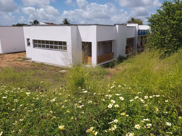 ESTNCIA: CONSTRUO DE CRECHE NO BAIRRO SO JORGE J PASSA DE 4 ANOS