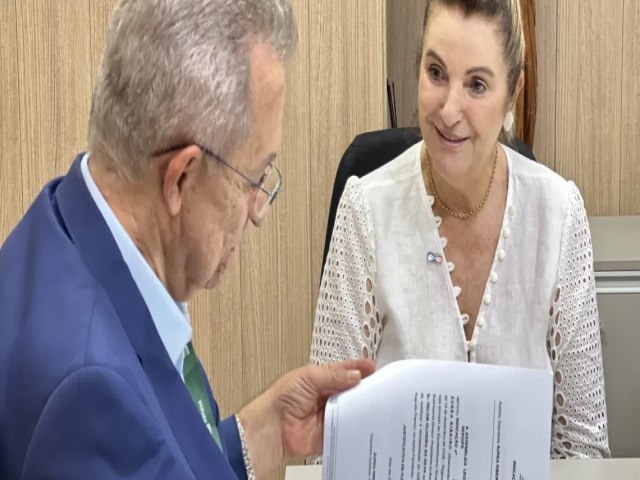 DEPUTADA UREA RIBEIRO PEDE QUE GOVERNO VIABILIZE LINHA DE CRDITO PARA MULHERES EMPREENDEDORAS DE SERGIPE