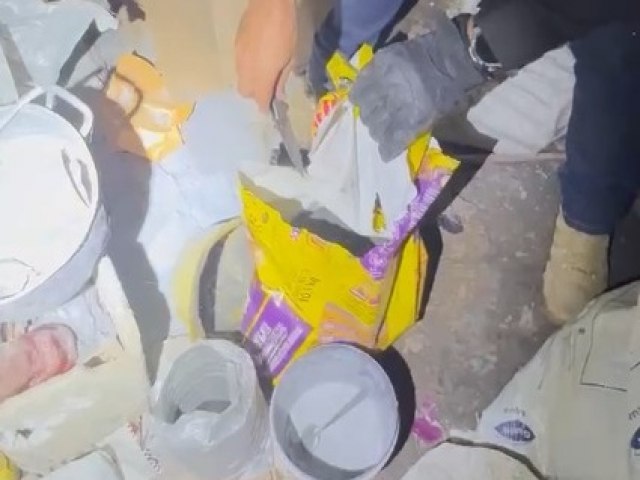 EST�NCIA: OPERA��O DA PC FECHA F�BRICA DE FOGOS CLANDESTINA E APREENDE MATERIAL EXPLOSIVO NO BAIRRO S�O JORGE