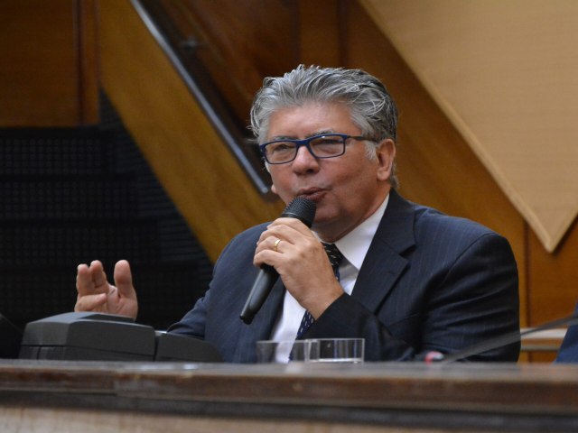 IVAN LEITE DESTACA QUE O GOVERNADOR F�BIO MITIDIERI TEM M�RITOS PRA SER REELEITO
