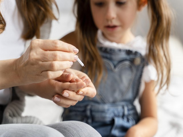 DIABETES INFANTIL: A PREVEN��O COME�A CEDO E DENTRO DE CASA, DIZ ENFERMEIRA