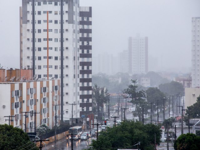 SEMAC E DEFESA CIVIL EMITEM AVISO METEOROL�GICO E PREVENTIVO EM TODO ESTADO PARA ESTA QUARTA-FEIRA