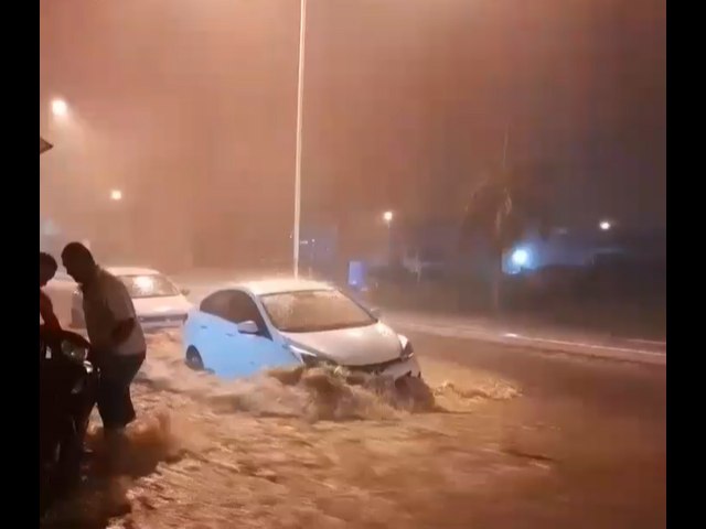 Chuva alaga ruas de Nova Independncia e assusta moradores