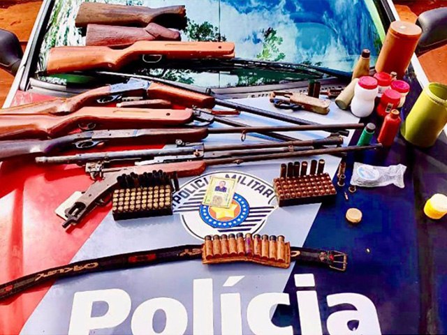 Assentado em Castilho  preso pela PM com cinco espingardas e muita munio