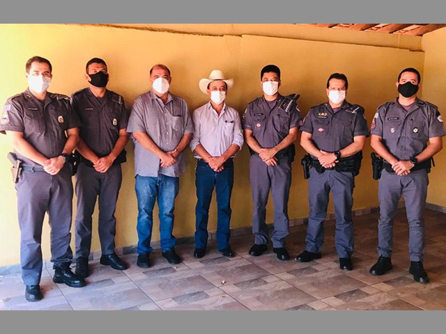 Comando do 28 Batalho visita prefeito de Nova Independncia para apresentar sargento Estigarribia 