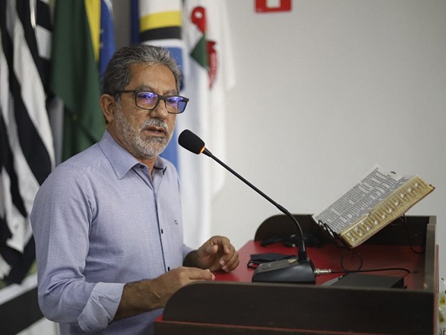 Prefeito Paulo Boaventura participa de sessão ordinária na Câmara de Vereadores