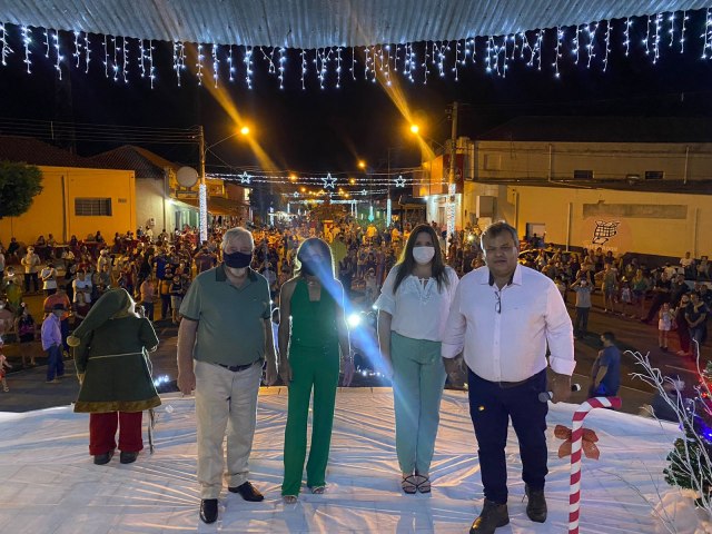 Prefeito Cristiano Soares abre oficialmente festividades de Natal em Murutinga