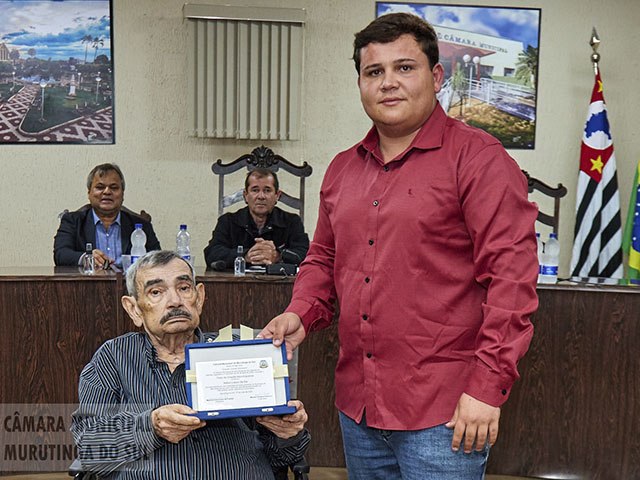 Pioneiro de Murutinga recebe T�tulo de Cidad�o na C�mara de Vereadores