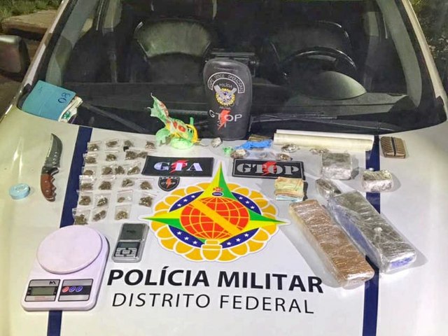 Dupla  presa por trfico de drogas em Samambaia