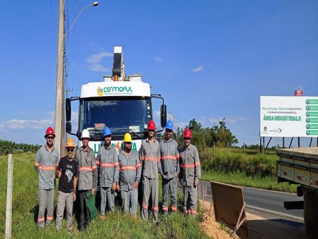 Colaboradores do caminho Linha Viva passam por reciclagem na Cermoful 