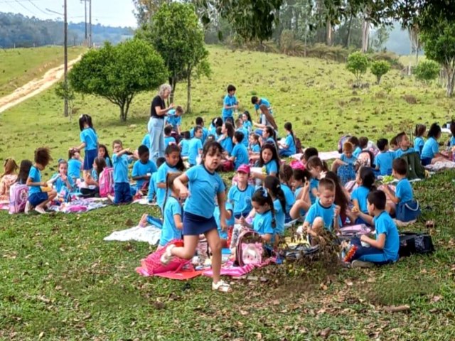 Dia das Crianas  celebrado com muita descontrao nas escolas da rede municipal de ensino fumacense