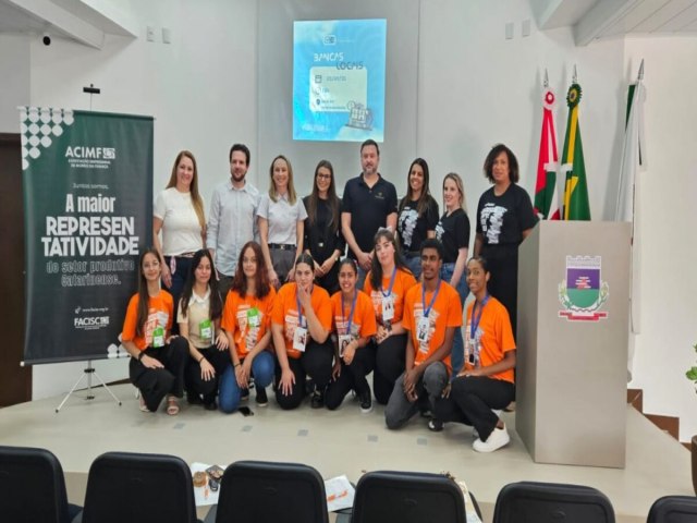Gera��o Empreendedora destaca criatividade e dedica��o dos jovens em Morro da Fuma�a