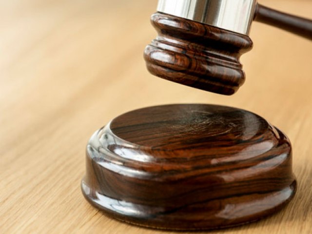 Oito pessoas s�o condenadas por furtos de m�dulos de caminh�es em Ararangu�