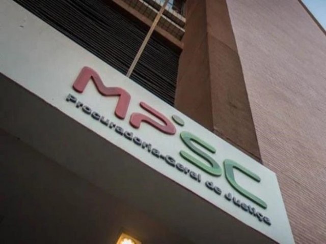 Vereadores de Laguna e Pescaria Brava deixaram cargos por condena��es