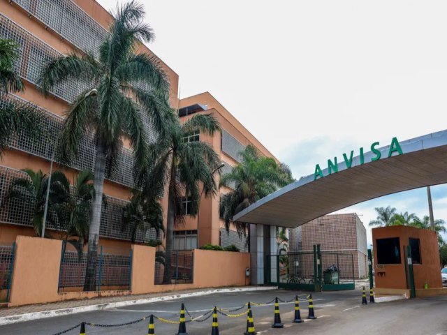 Anvisa proíbe plataforma de consulta online e entrega de medicamento Anvisa proíbe plataforma de consulta online e entrega de medicamento
