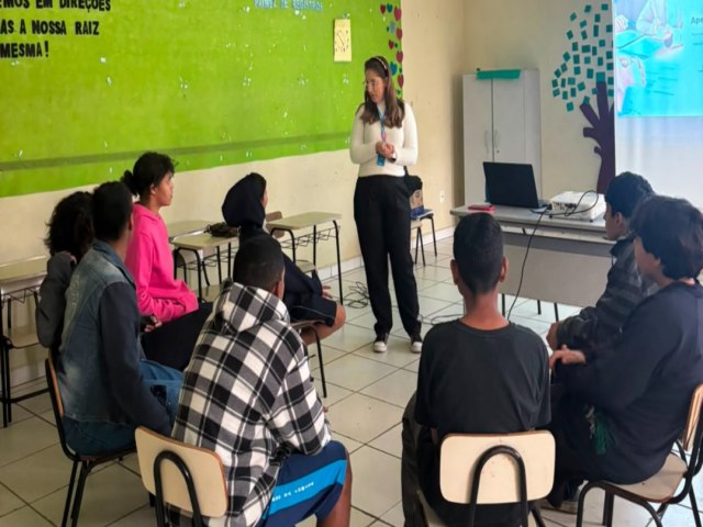 Jovens fumacenses participam de oficinas voltadas � qualifica��o profissional